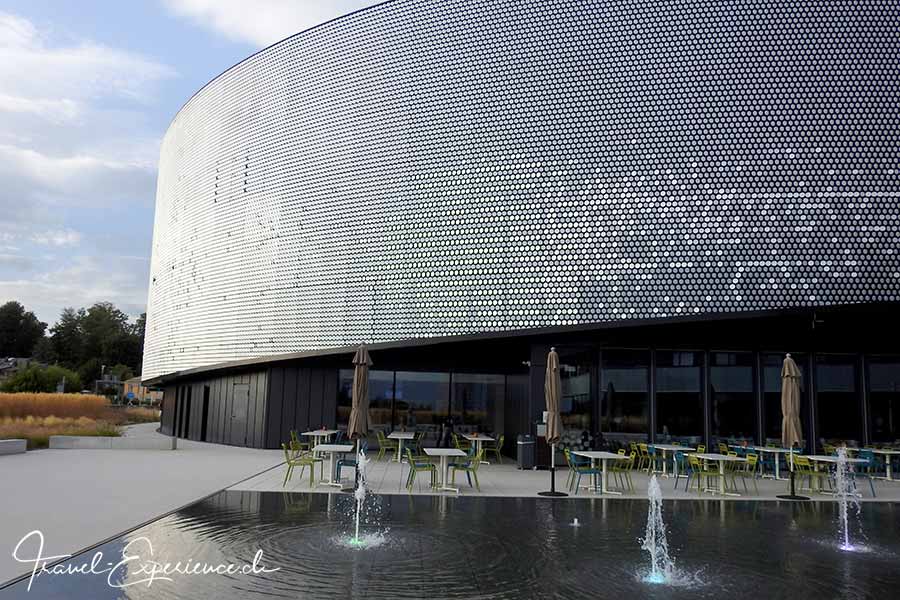 Aussenaufnahme vom Aquatis Aquarium Vivarium in Lausanne