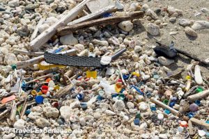 Detail, Plastik und Unrat am Strand