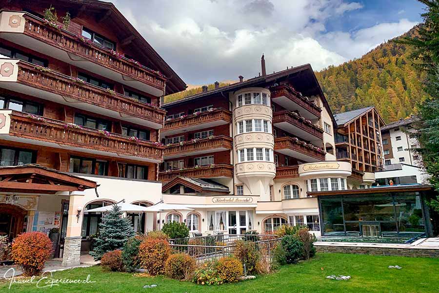 Resort La Ginabelle, Zermatt, alle drei Häuser von aussen