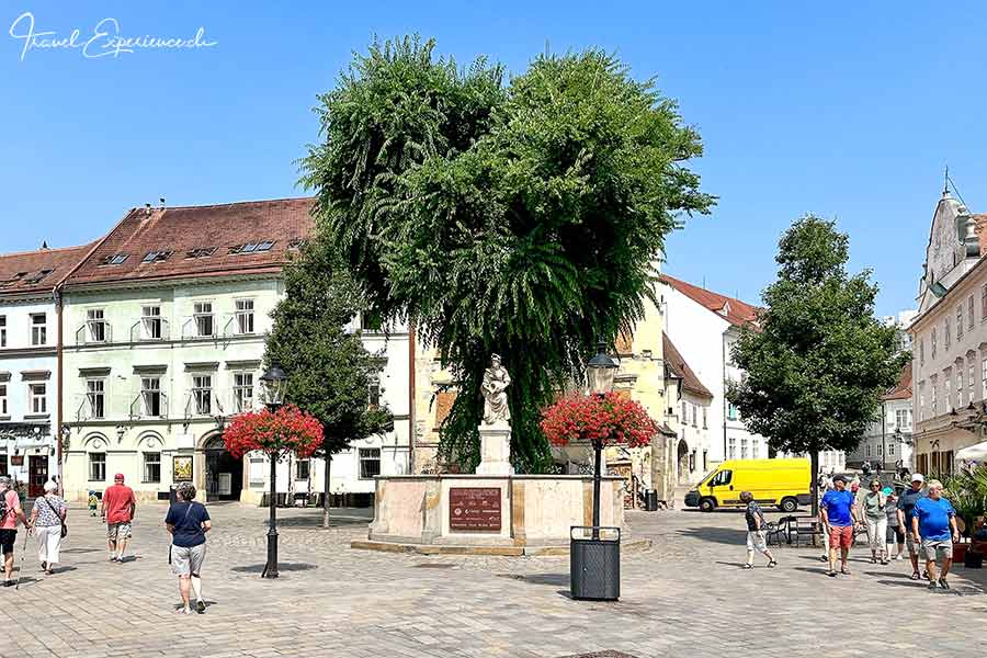 Flussreise, Donau, Excellence Princess, Bratislava, Franziskanerplatz