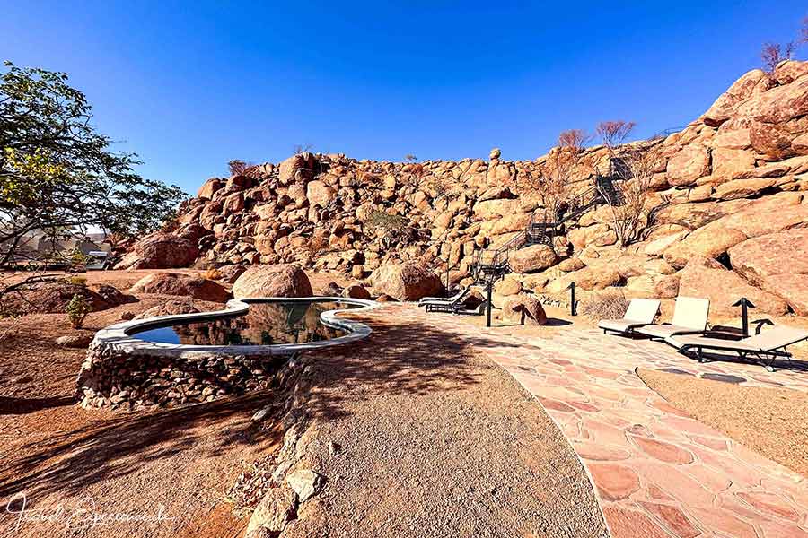 Namibia, Twyfelfontein Adventure Camp, Pool