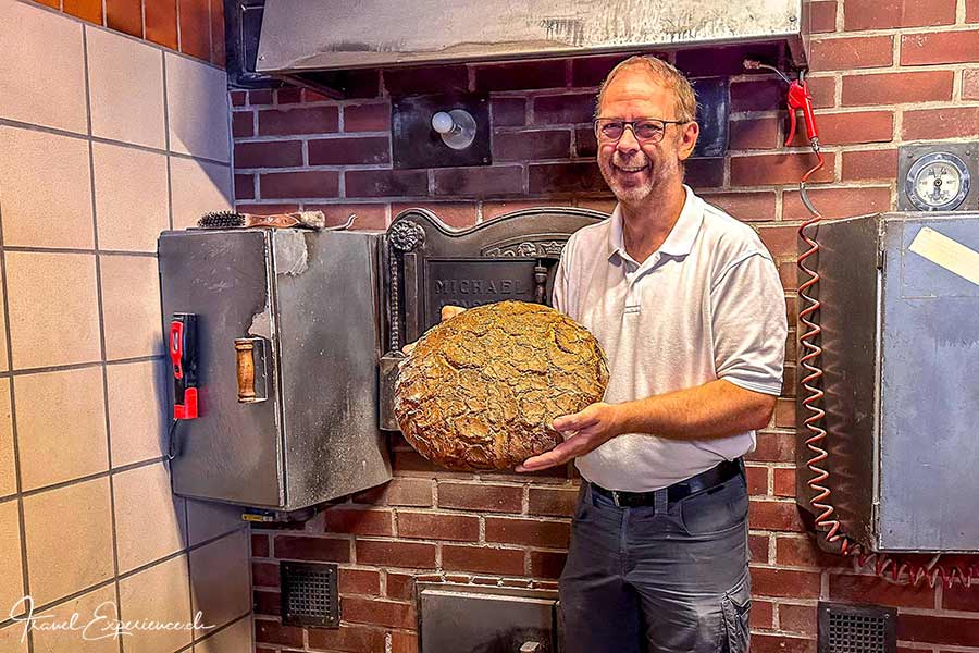 Churfranken, Miltenberg, Bäckerei Hench, Thomas Hench, Klosterbrot, historischer Holzofen