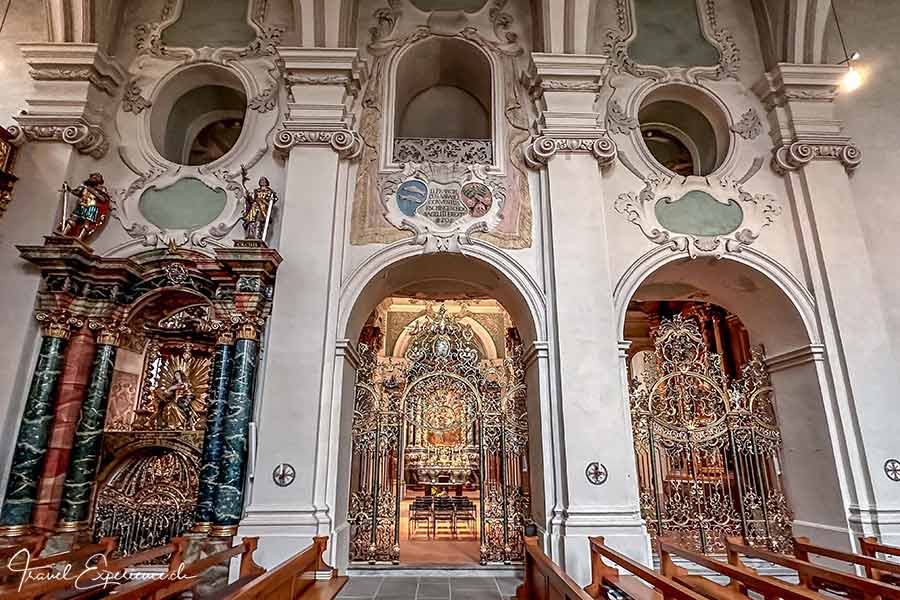 Innenaufnahme vom Eingang zur Idda-Kapelle im Kloster Fischingen