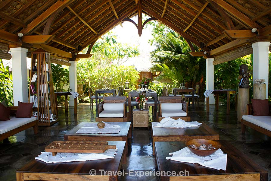 Lounge und Restaurant im Amporaha Resort auf Nosy Be, Madagaskar