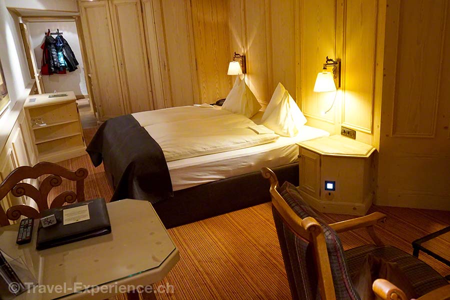 Innenaufnahme, Zimmer im Hotel Ermitage in Schönried