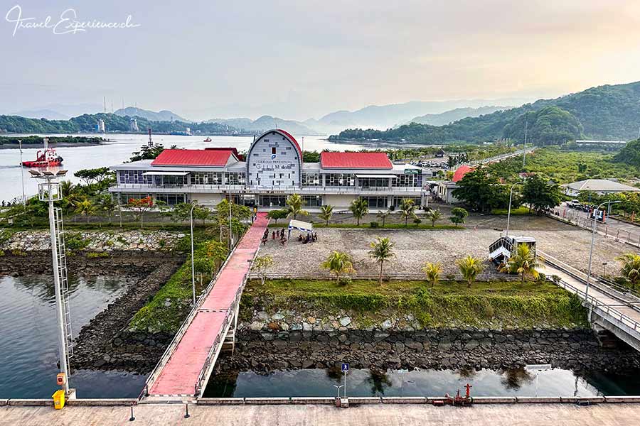 Hafen auf der Insel Lombok, Indonesien