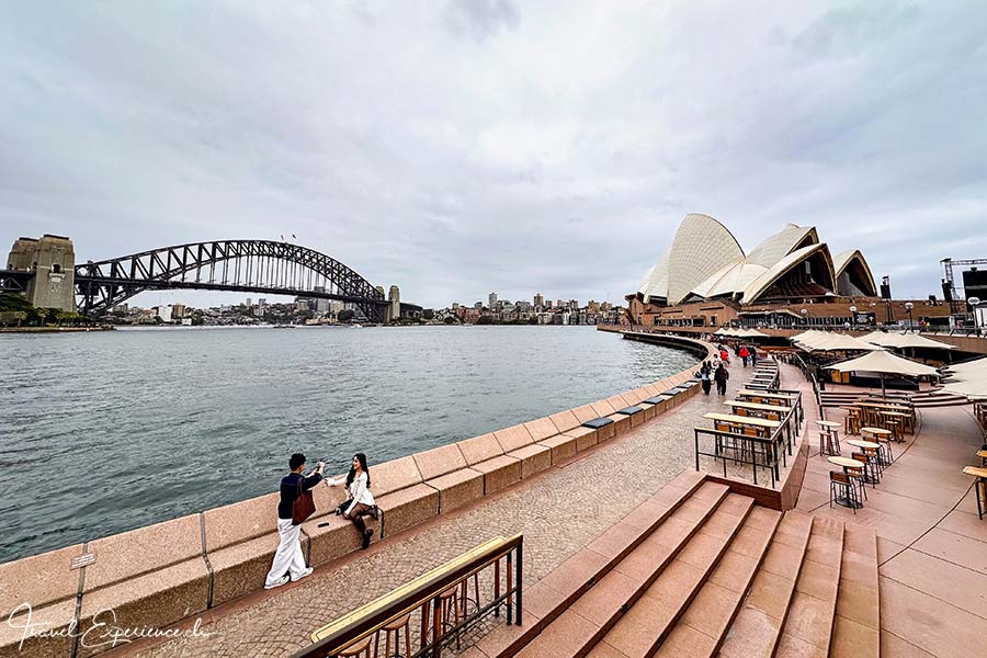 Sydney Opera und die Harbour Bridge.